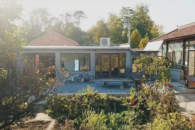 Không gian sống được thổi hồn khi họ cùng nhau trang trí, cải tạo.