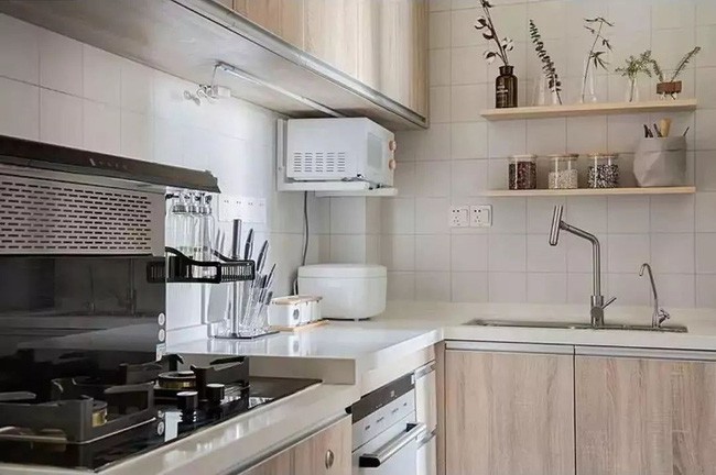 Các thiết bị trong nhà bếp cũng là loại hiện đại, tiện nghi vì Daxie khá hứng thú với công việc bếp núc.