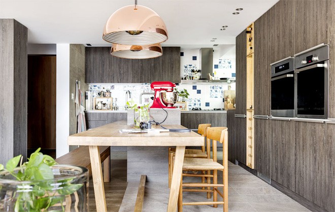 Những dụng cụ, đồ đạc đều ưu tiên sử dụng chất liệu gỗ.