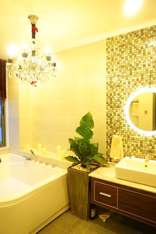 Phòng vệ sinh với các thiết bị cao cấp.