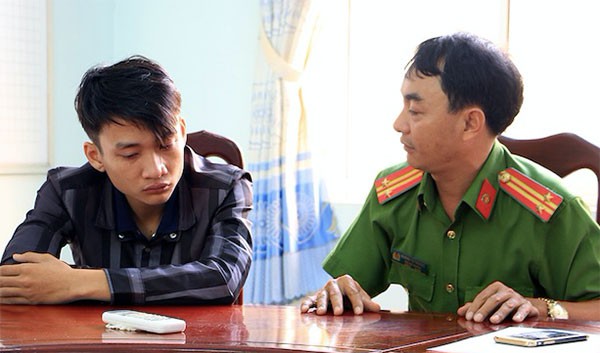 
Huy tại cơ quan điều tra.
