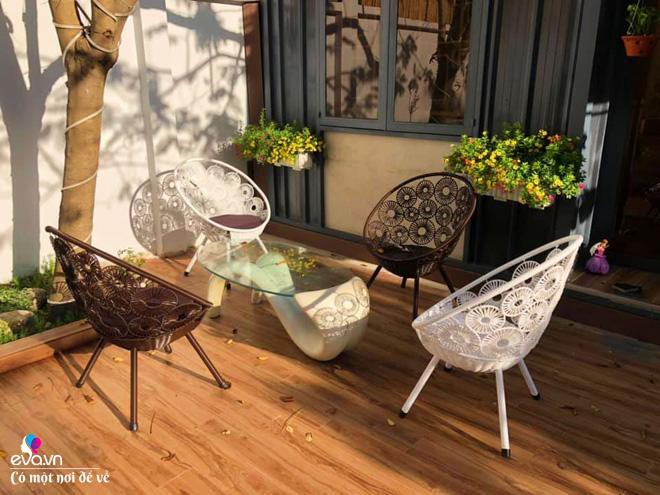 Khu vực cả gia đình chị bên nhau tận hưởng không gian tràn ngập thiên nhiên mỗi ngày.