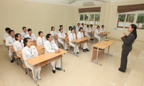 
Các thực tập sinh Viêt Nam trong một lớp học tiếng Nhật. Ảnh: TTXVN.
