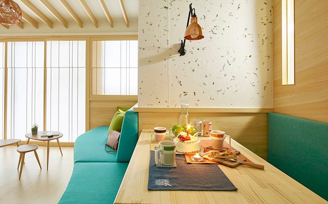 Không gian nhỏ nhưng đủ mang đến góc chuyện trò, ăn uống thân thiện.