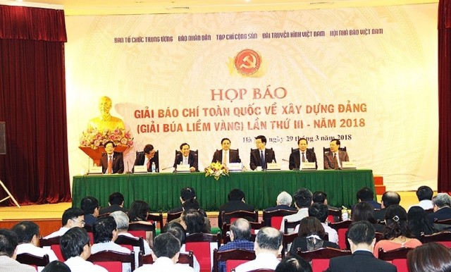 Hình ảnh buổi họp báo “Giải báo chí toàn quốc về xây dựng Đảng” (giải Búa liềm vàng) lần thứ III - năm 2018.