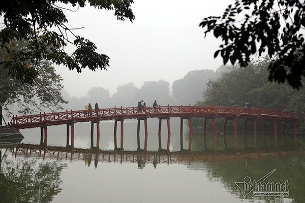 Hà Nội có sương mù vào sáng sớm