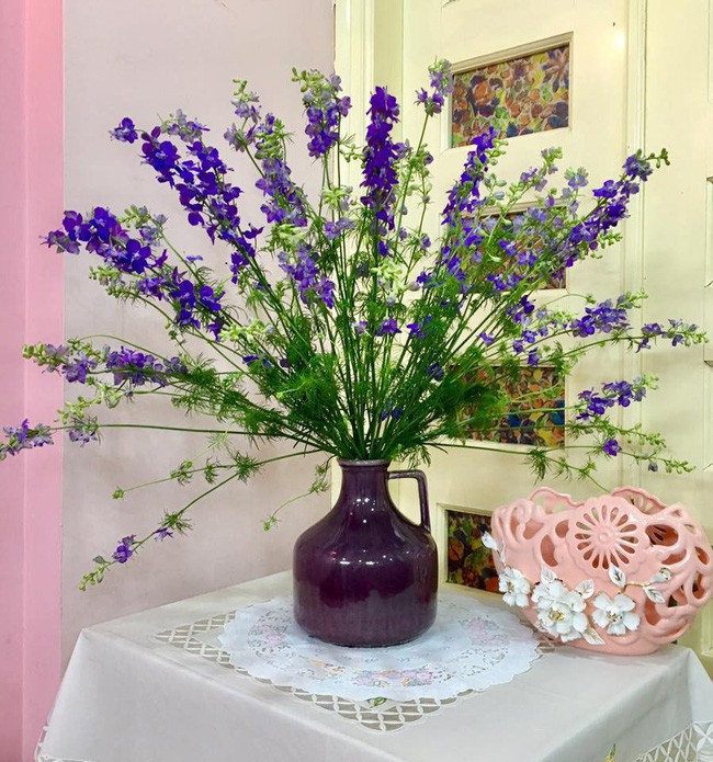 Violet phảng phất vẻ đẹp của Tết xưa.