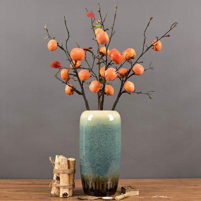 Những loại quả được cắm trong bình giúp không gian sống thêm ấn tượng.