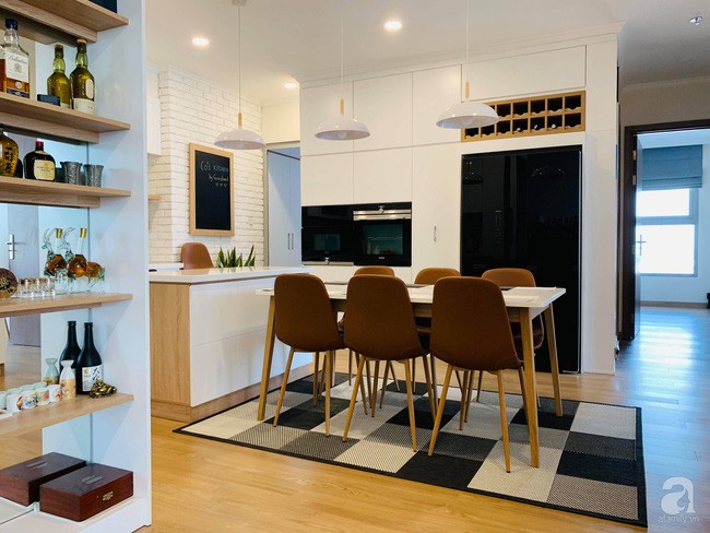 Bếp kết nối với khu vực ăn uống.