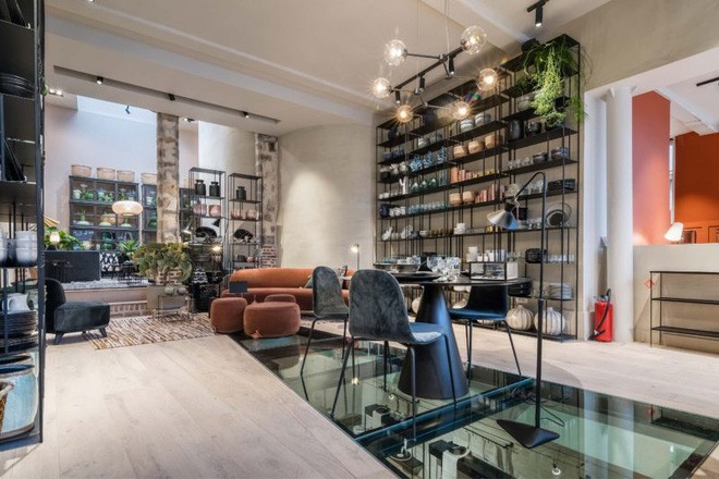 Mọi không gian đều đẹp ấn tượng và không kém phần sang trọng bởi sự kết hợp hài hòa của ánh sáng, màu sắc va chất liệu nội thất.