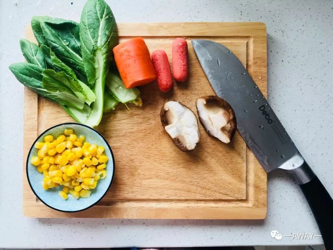 Bếp là nơi người vợ chế biến nhiều món ngon.