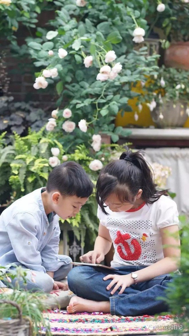 Góc vui chơi cho hai con nhỏ.