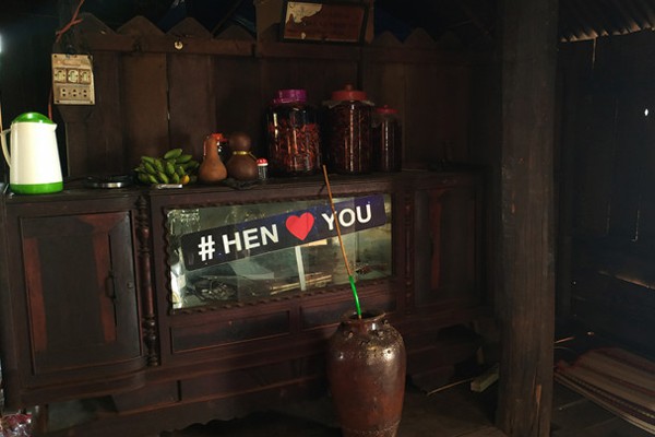 
Còn đây là căn nhà đơn sơ, nơi gắn bó với tuổi thơ của Hhen Niê. Ảnh: Zing.vn
