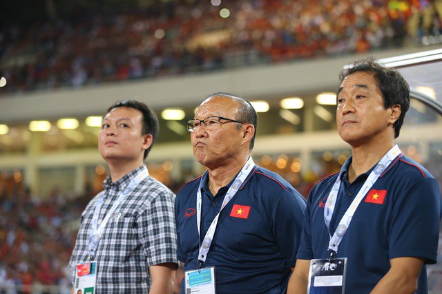 Việt Nam 1-0 Malaysia: Quang Hải ghi bàn đẳng cấp - Ảnh 20.