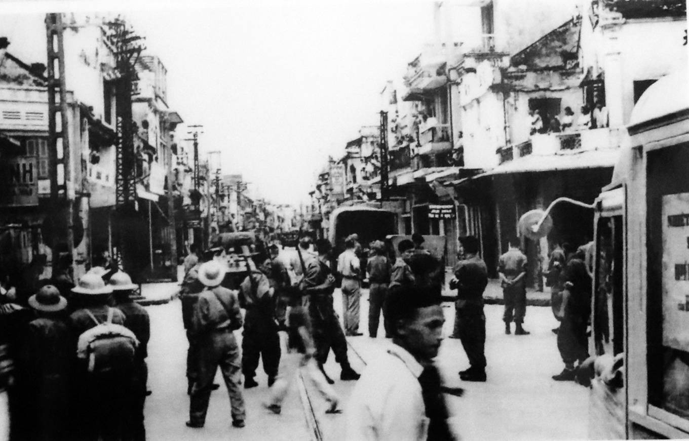 Hà Nội mùa thu 1954 - Ảnh 4. Hà Nội mùa thu 1954 - Ảnh 4.