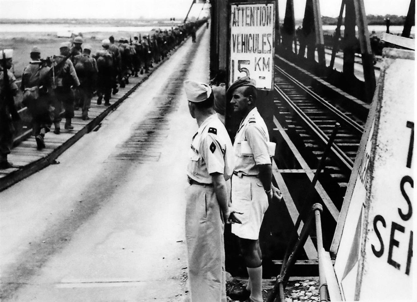 Hà Nội mùa thu 1954 - Ảnh 5. Hà Nội mùa thu 1954 - Ảnh 5.