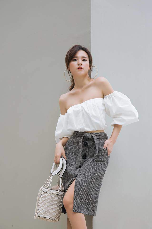 Không cần ngồn ngộn hở hang, mỹ nhân ngực lép của showbiz Việt vẫn quyến rũ với phong cách riêng - Ảnh 6.
