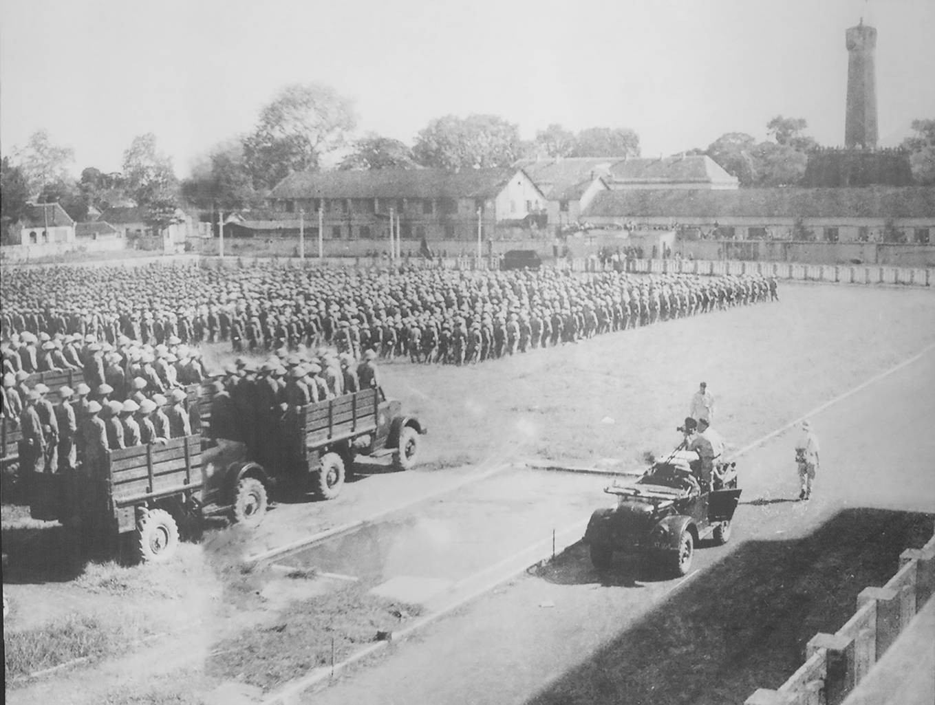 Hà Nội mùa thu 1954 - Ảnh 8. Hà Nội mùa thu 1954 - Ảnh 8.