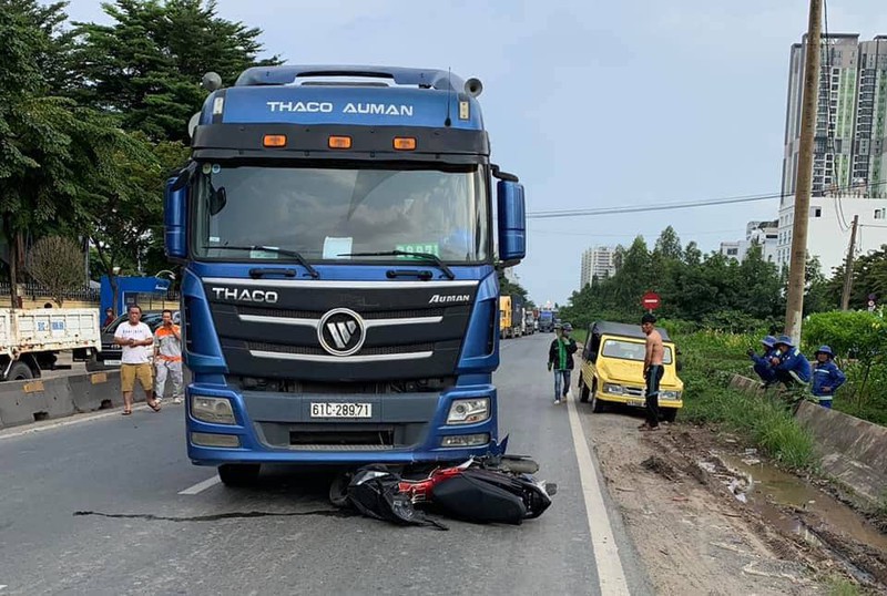 Một Đại úy bị nạn gần trụ sở Công an quận 2 - Ảnh 1. Một Đại úy bị nạn gần trụ sở Công an quận 2 - Ảnh 1.