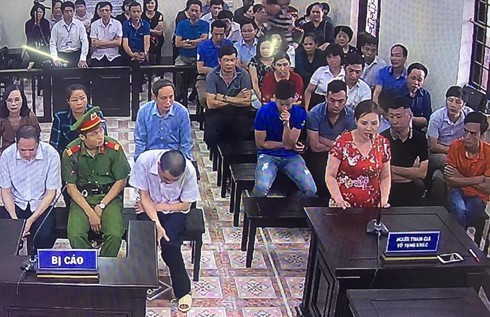 Xử gian lận thi cử ở Hà Giang: Cựu Giám đốc Sở GD&ĐT khai không ăn nổi cơm - Ảnh 3.