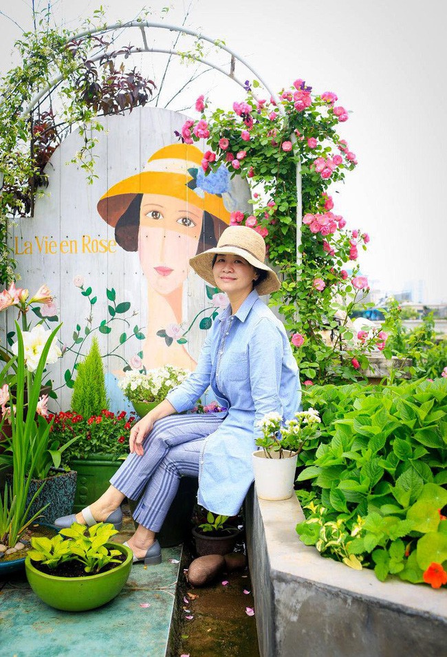 Tận dụng mái nhà bỏ hoang, người phụ nữ 45 tuổi đã biến toàn bộ không gian thành khu vườn địa đàng - Ảnh 17. Tận dụng mái nhà bỏ hoang, người phụ nữ 45 tuổi đã biến toàn bộ không gian thành khu vườn địa đàng - Ảnh 17.