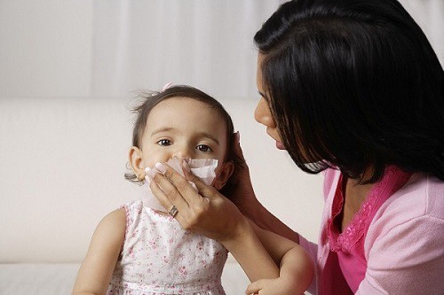 Phát hiện và chữa sớm bệnh lý tai mũi họng giúp con học tốt hơn - Ảnh 1.