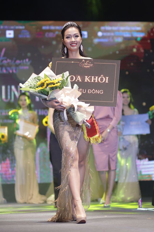  Nữ sinh năm thứ nhất đăng quang Hoa kh&ocirc;i ĐH H&agrave; Nội 2019  - Ảnh 8.