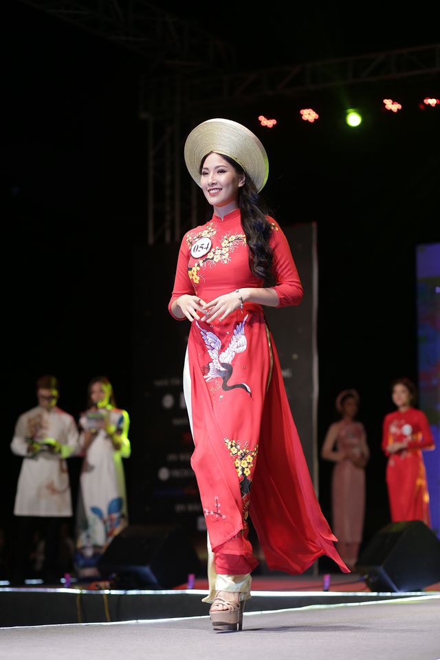  Nữ sinh năm thứ nhất đăng quang Hoa kh&ocirc;i ĐH H&agrave; Nội 2019  - Ảnh 11.