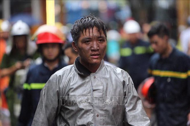Chiến sĩ PCCC lao vào đám cháy cứu nam thanh niên 17 tuổi: Tôi không phải người hùng, vì mình tôi không thể cứu sống em ấy - Ảnh 3. Chiến sĩ PCCC lao vào đám cháy cứu nam thanh niên 17 tuổi: Tôi không phải người hùng, vì mình tôi không thể cứu sống em ấy - Ảnh 3.