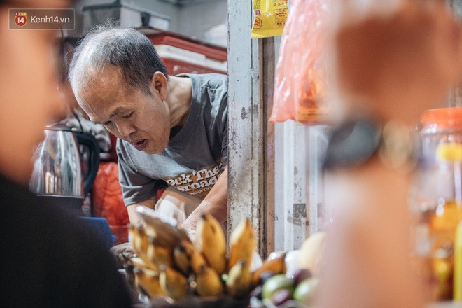 Chuyện chú lùn 65 tuổi ở phố cổ Hà Nội: Nói tiếng Anh lưu loát, chinh phục đỉnh Fansipan và 2 lần đặt chân lên nước Mỹ - Ảnh 4. Chuyện chú lùn 65 tuổi ở phố cổ Hà Nội: Nói tiếng Anh lưu loát, chinh phục đỉnh Fansipan và 2 lần đặt chân lên nước Mỹ - Ảnh 4.