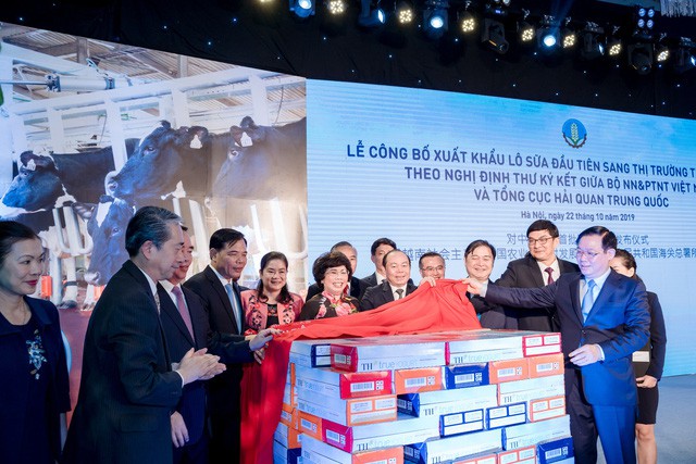 Chính thức xuất khẩu chính ngạch lô sữa đầu tiên của Việt Nam sang thị trường Trung Quốc - Ảnh 4.