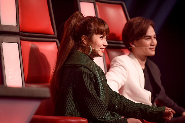 Khánh An đoạt vé may mắn vào chung kết The Voice Kids 2019 - Ảnh 2.