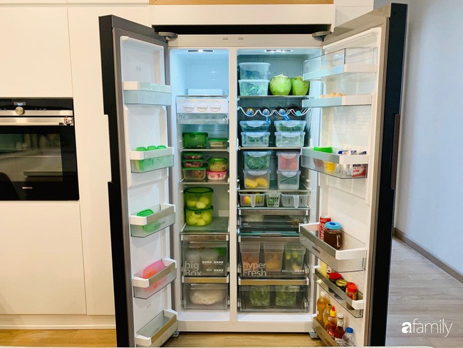 Bếp nhỏ nhưng rộng thênh thang nhờ bí quyết cất giấu đồ đạc khéo léo trong từng ngăn tủ của mẹ đảm Hà Nội - Ảnh 45. Bếp nhỏ nhưng rộng thênh thang nhờ bí quyết cất giấu đồ đạc khéo léo trong từng ngăn tủ của mẹ đảm Hà Nội - Ảnh 45.