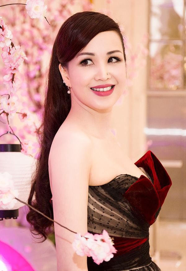 Nhan sắc của 3 hoa hậu Việt kín tiếng sau kết hôn  - Ảnh 2.