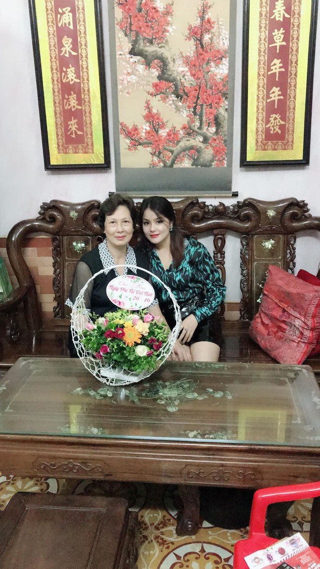 Mối tình thế kỷ của người phụ nữ đẹp nức tiếng Hải Phòng, 55 năm thu mình trong thế giới riêng bởi không muốn cho ai cơ hội - Ảnh 6. Mối tình thế kỷ của người phụ nữ đẹp nức tiếng Hải Phòng, 55 năm thu mình trong thế giới riêng bởi không muốn cho ai cơ hội - Ảnh 6.