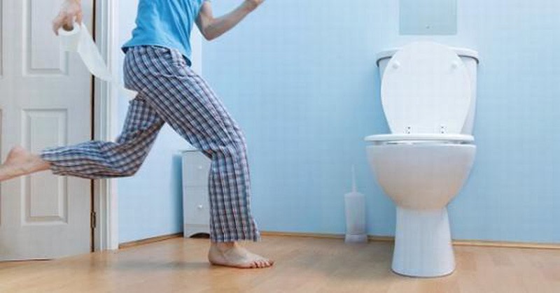 Mắc chứng “nghiện” nhà vệ sinh, người đàn ông không dám “yêu” vợ - Ảnh 1. Mắc chứng “nghiện” nhà vệ sinh, người đàn ông không dám “yêu” vợ - Ảnh 1.