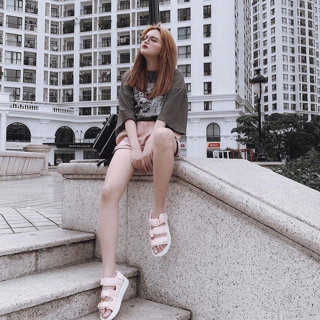 Để sắm đồ từ bây giờ mà sang năm mặc vẫn mốt, đây là 4 món bạn nên tậu và 4 món nên cất - Ảnh 3. Để sắm đồ từ bây giờ mà sang năm mặc vẫn mốt, đây là 4 món bạn nên tậu và 4 món nên cất - Ảnh 3.