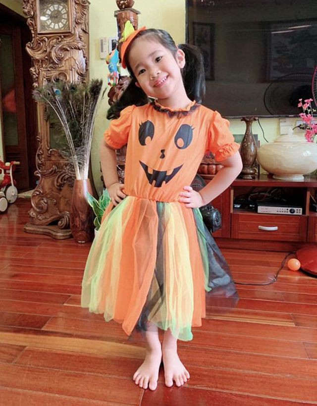  Mỹ Tâm, Ngô Thanh Vân tưng bừng đón Halloween  - Ảnh 6.