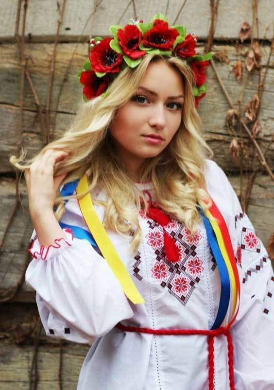 Vẻ đẹp trong trẻo và quyến rũ của thiếu nữ Ukraina - Ảnh 8.