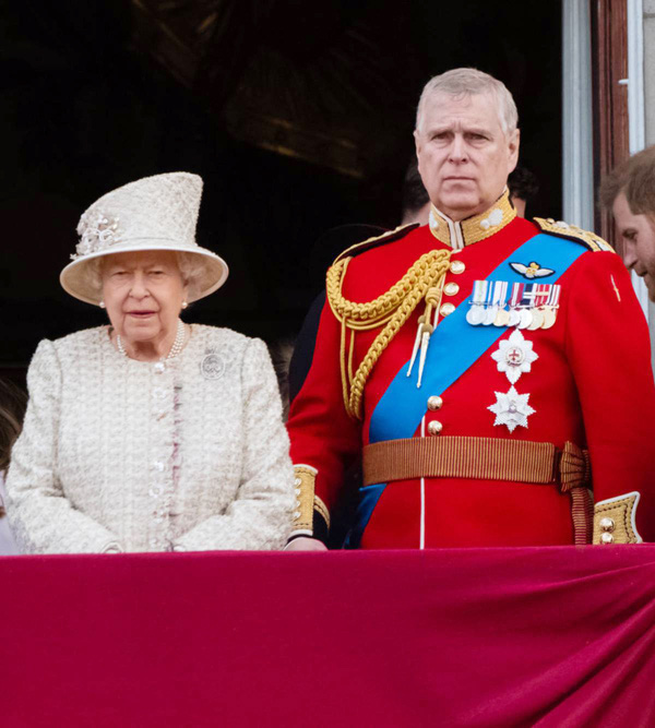 Nữ hoàng hủy tiệc sinh nhật 60 tuổi của Hoàng tử Andrew - Ảnh 1.