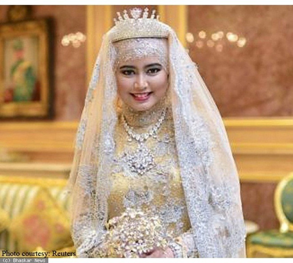 Đời tư kín tiếng của con gái Quốc vương Brunei - người sở hữu khối tài sản khổng lồ cùng tòa nhà dát vàng lóa mắt - Ảnh 1.