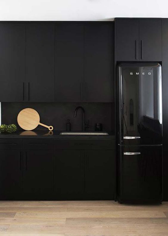 Những ý tưởng trang trí nhà bếp màu đen siêu ấn tượng - Ảnh 23.