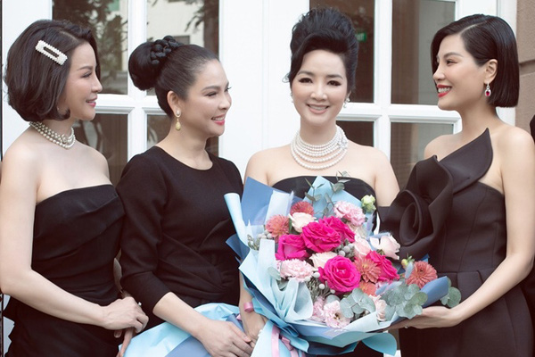 Người đẹp Thủy Hương lại gây sốt khi xuất hiện trong sinh nhật của Hoa hậu Giáng My - Ảnh 2.