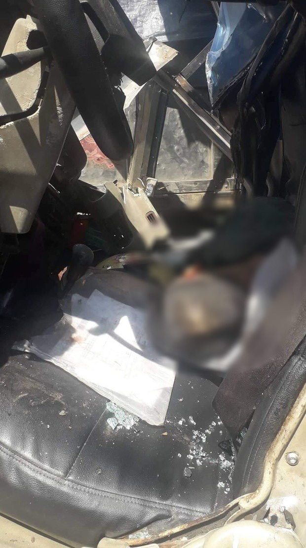Tai nạn liên hoàn trên Xa lộ Hà Nội: Phụ xe tử vong mắc kẹt trong cabin, tài xế bị thương nặng - Ảnh 2.