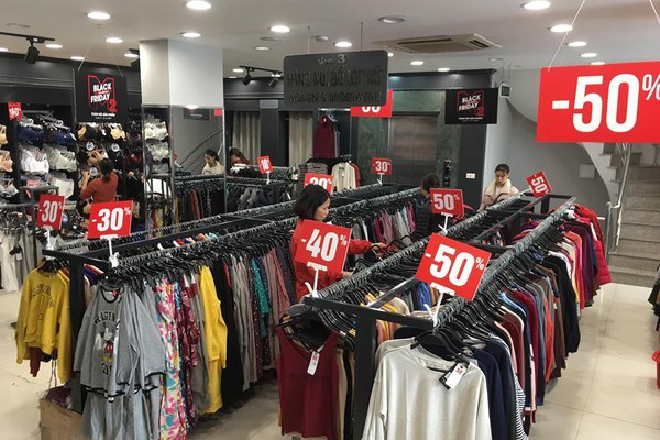 Thảm cảnh năm nay, Black Friday giảm 80% vẫn ngồi không đợi khách - Ảnh 15.