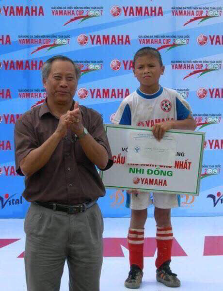 Quang Hải, Văn Hậu và các cầu thủ U22 Việt Nam được vinh danh từ bé - Ảnh 4.