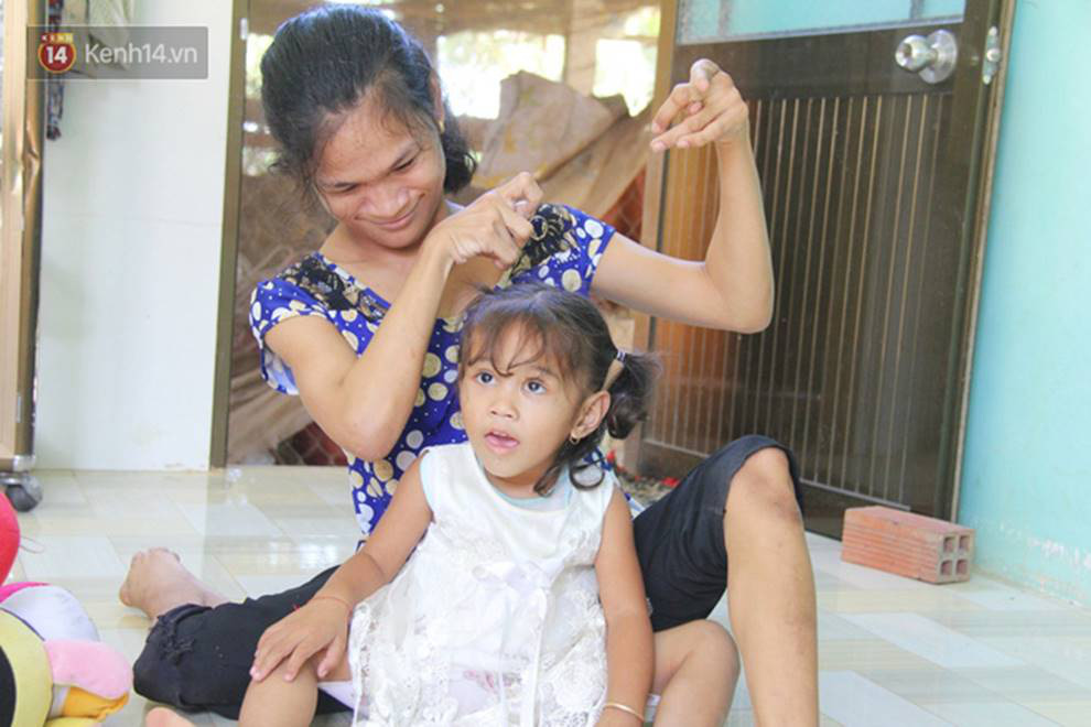 Cuộc sống đổi thay của người mẹ điên từng bị hiếp dâm đến sinh con ở Trà Vinh - Ảnh 5. Cuộc sống đổi thay của người mẹ điên từng bị hiếp dâm đến sinh con ở Trà Vinh - Ảnh 5.