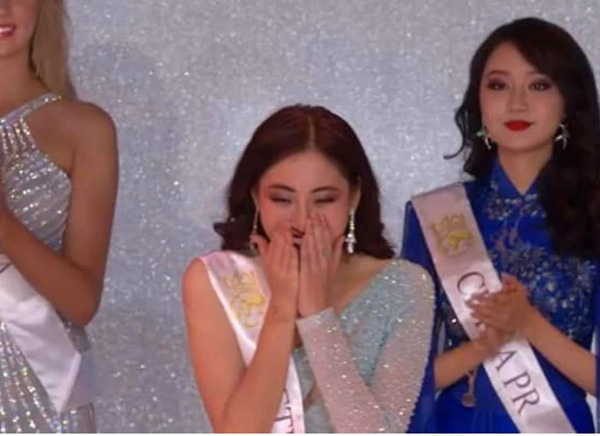 Lương Thùy Linh: Chuyện cô Hoa hậu có mẹ làm giám đốc kho bạc và hành trình đến Top 12 Miss World 2019 - Ảnh 2.