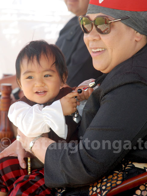 Chân dung tiểu hoàng tử Tonga, mới sinh ra nắm trong tay vận mệnh của một hoàng gia, càng lớn càng khiến người hâm mộ phát cuồng - Ảnh 3.