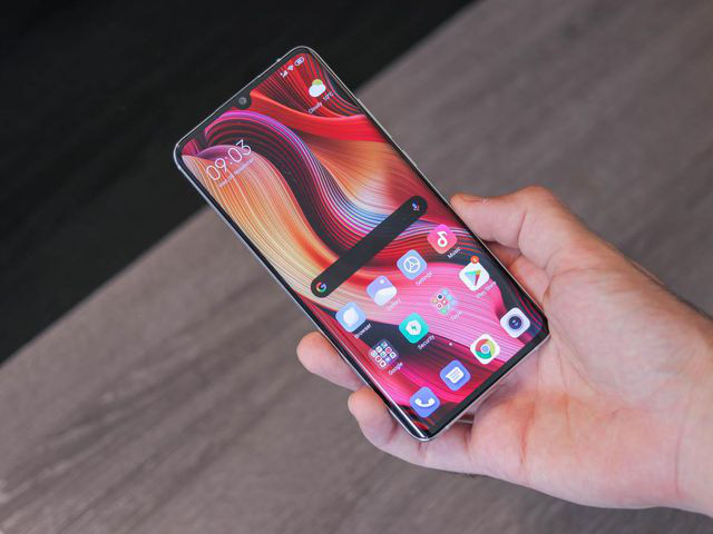 Những mẫu smartphone cận cao cấp đáng chú ý năm 2019 - Ảnh 2.